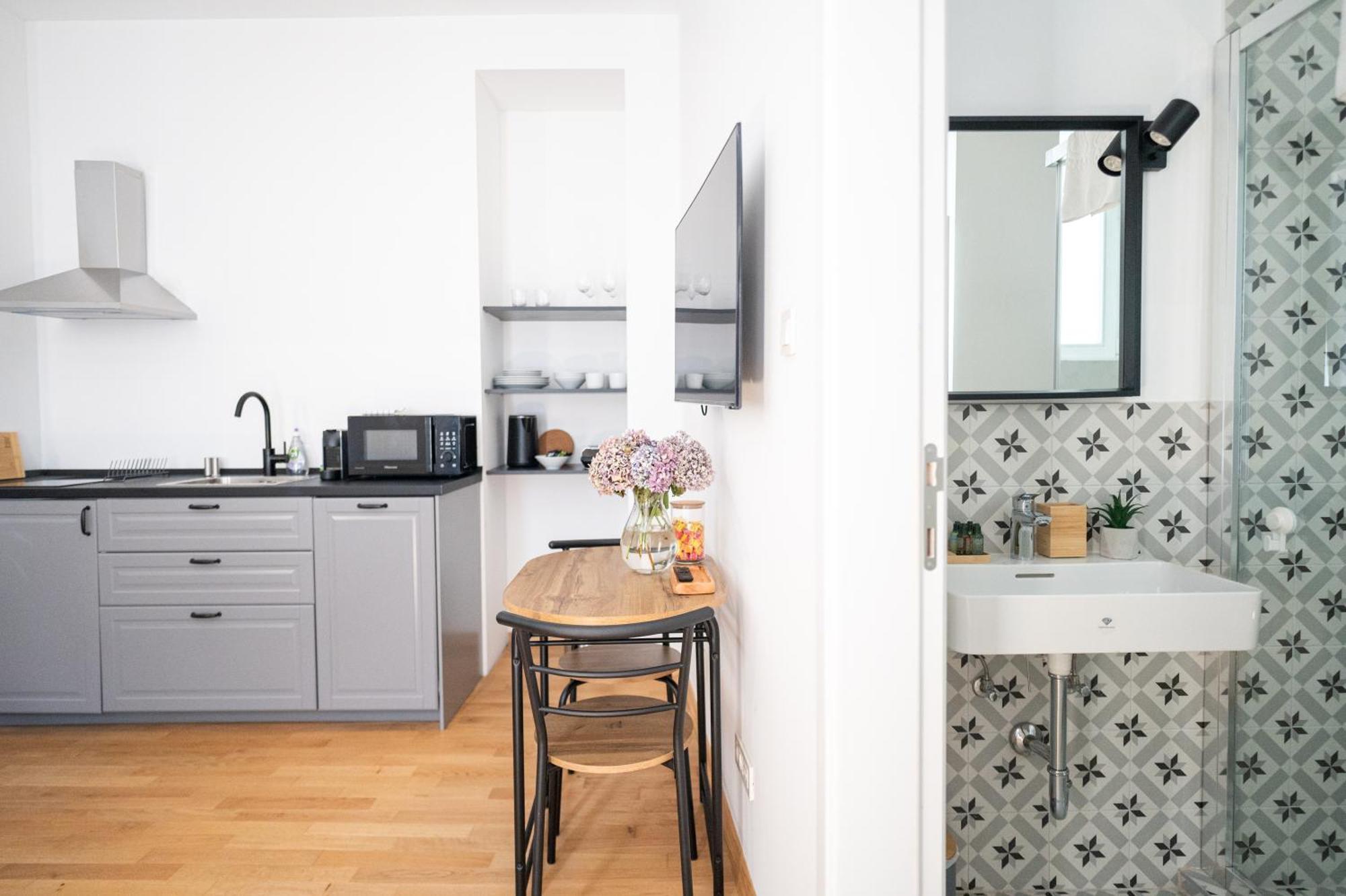 Wally Apartments By Flat White - With Elevator ซาเกร็บ ภายนอก รูปภาพ