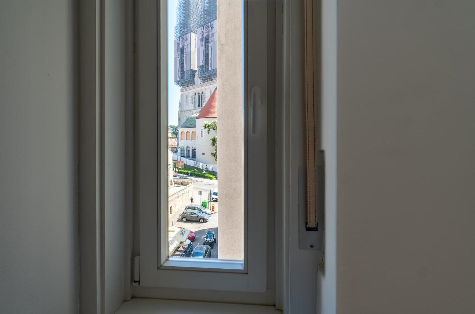 Wally Apartments By Flat White - With Elevator ซาเกร็บ ภายนอก รูปภาพ